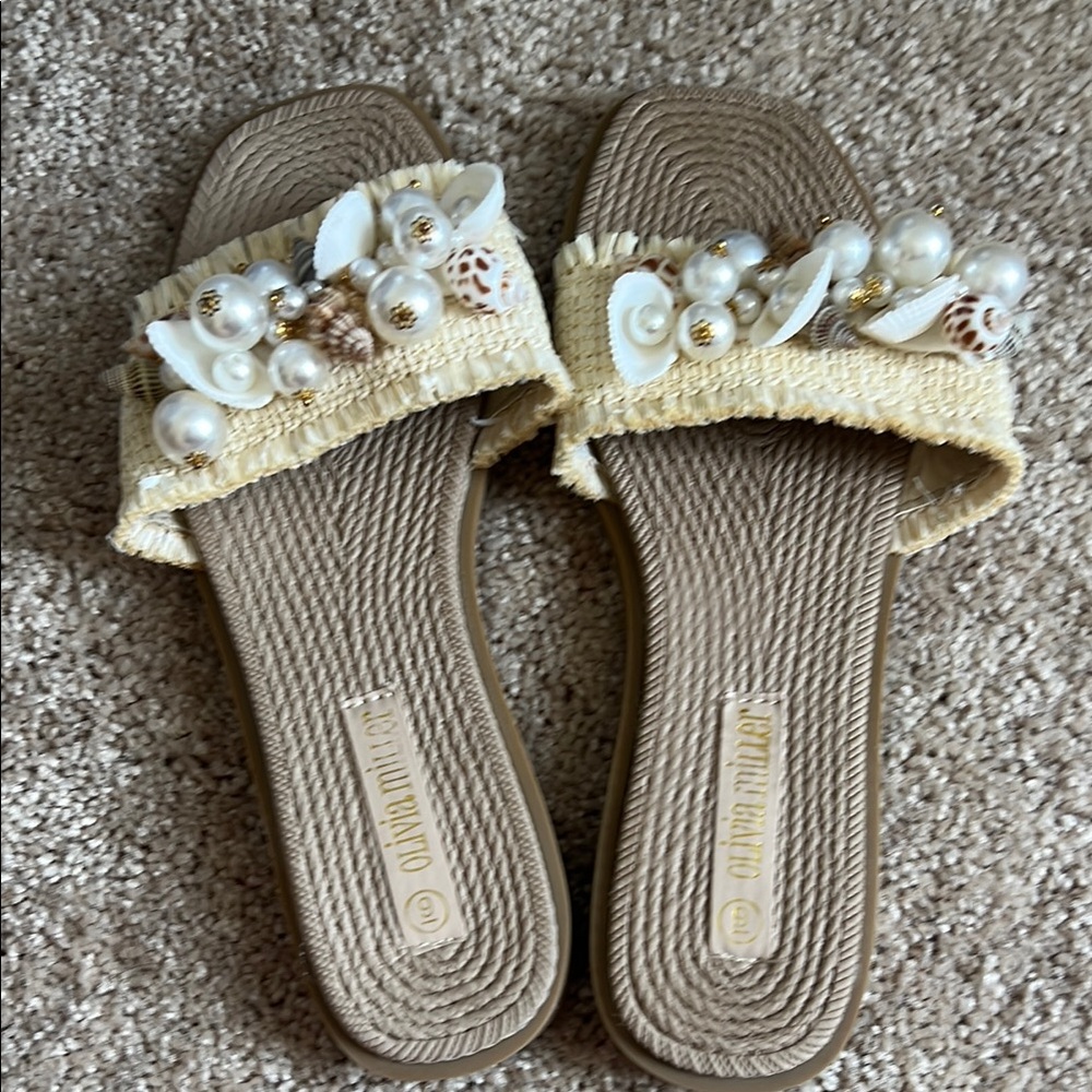 Olivia Miller Tan Slide Sandals with Textured Sole